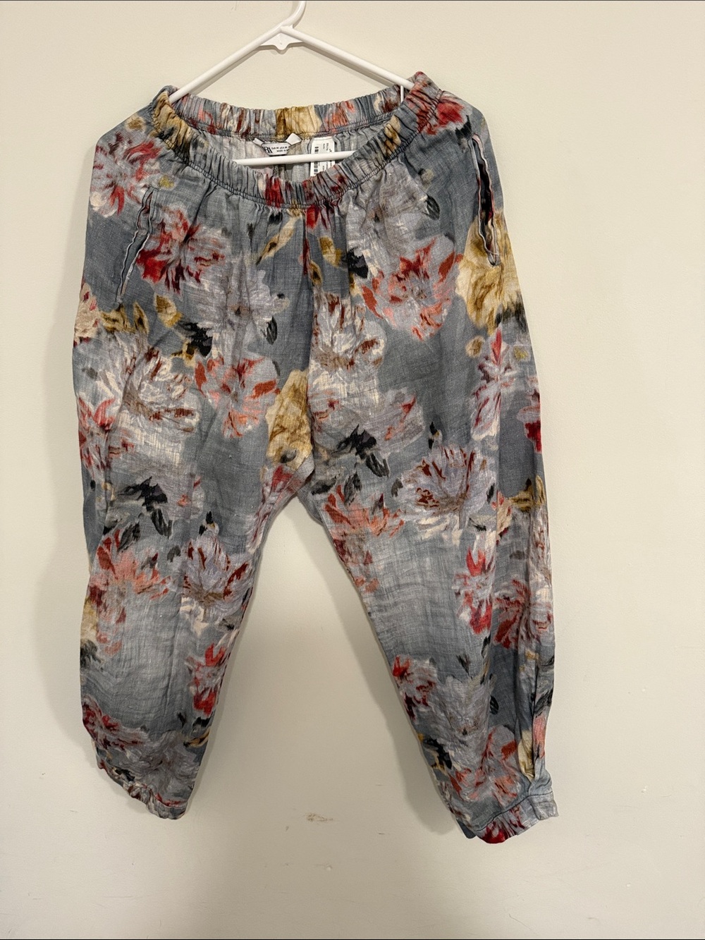 Zara Gray Floral Capris with Red, Yellow and Black Accents